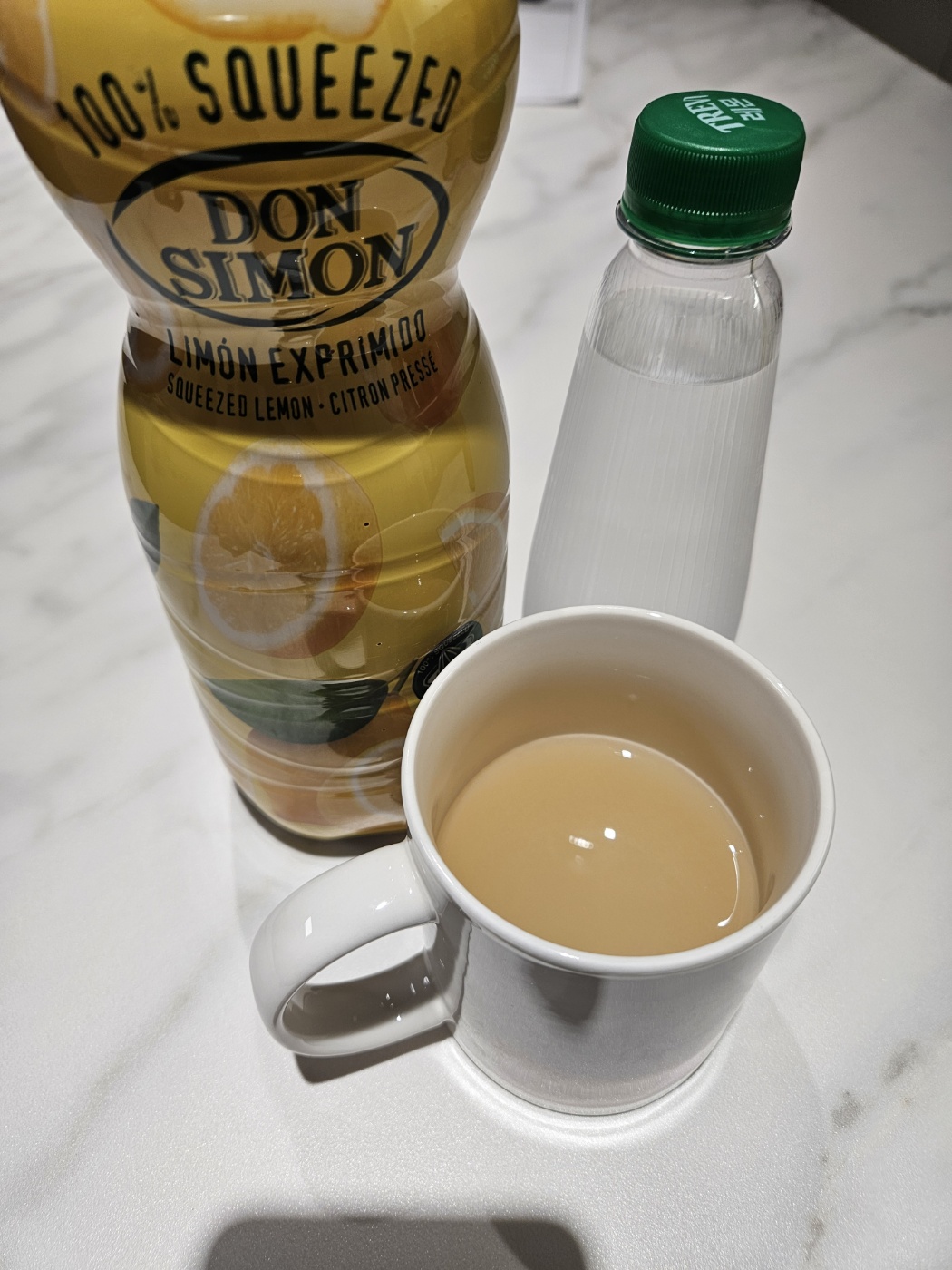 돈시몬 레몬착즙주스 + 탄산수