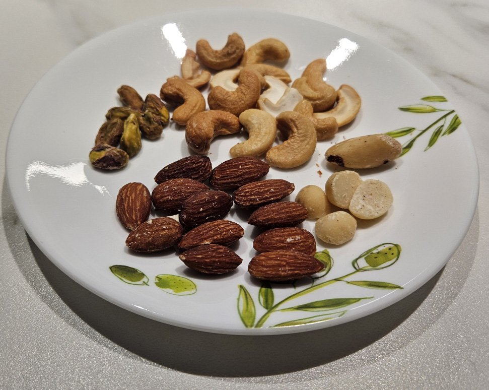 코스트코 커클랜드 무염 믹스넛 스낵팩 내용물