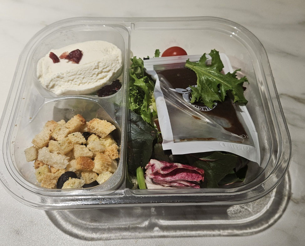 일품채 샐러드 구성 확인